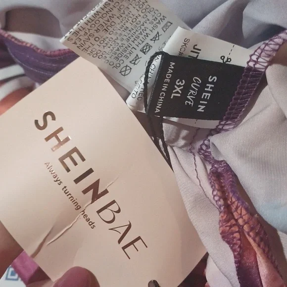 New Shein Bae Curve purple print sexy dress size 3xl - Picture 4 of 4